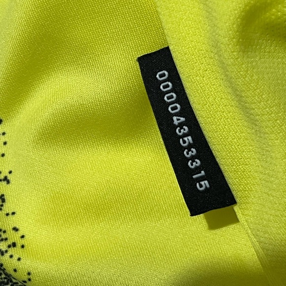 Umbro Burnley FC men’s Away soccer Jersey 2023/24 CORK #4 yellow maroon size XL - Picture 7 of 16